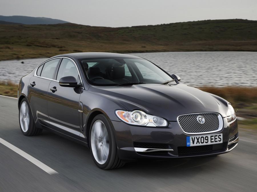  Jaguar XF Diesel S 2009 года  (фото 32 из 82)